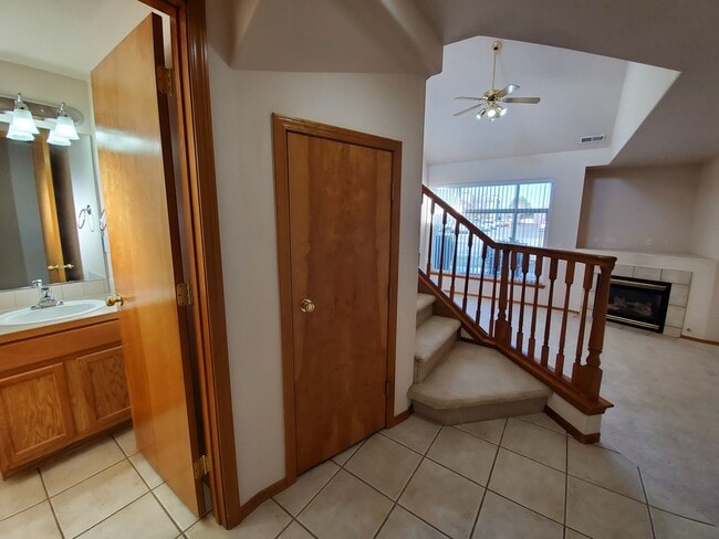 Photo - 427 Columbia Point Dr