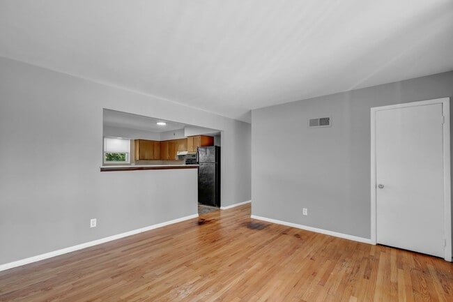 Photo - Spacious Single Family Home In Florissant with a Walk Out Basement!!
