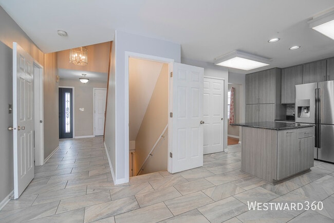 Photo - 164 Forestview Ct