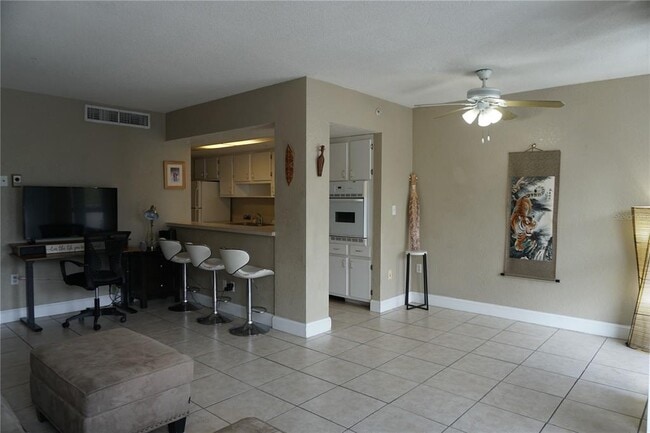 Photo - 470 3rd St S Unit 209