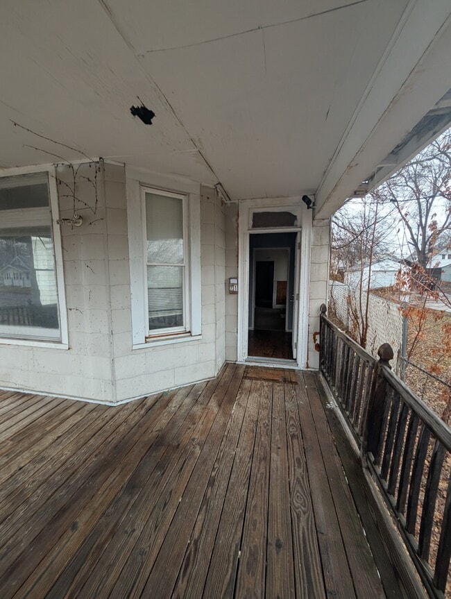 Photo - 721 E McClure Ave