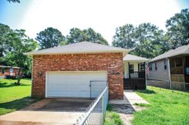 Photo - 1303 S 11th St