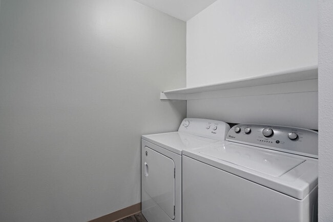 Photo - Falls at Hunters Point