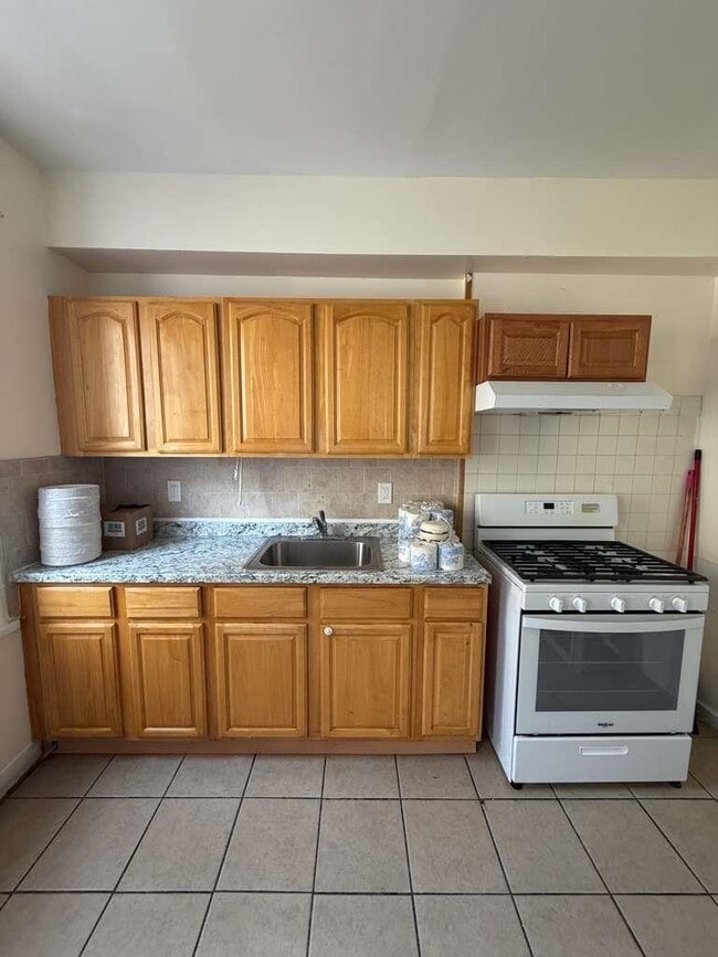 Photo - 328 62nd St Unidad 1