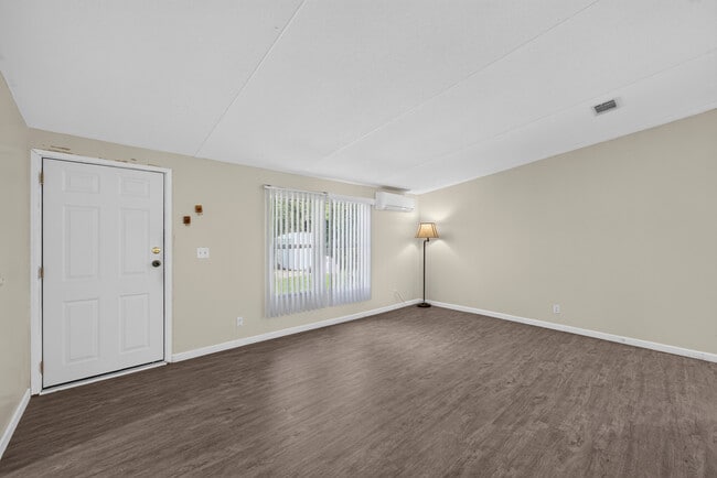 Photo - 322 Cedar Creek Rd