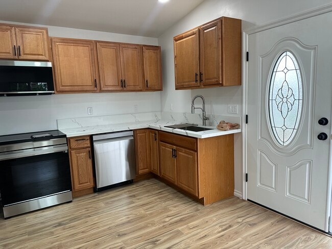 Photo - 4251 Governor Dr