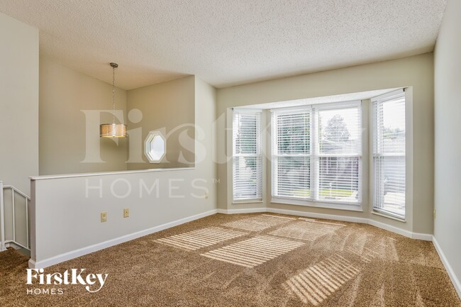 Photo - 3201 Lupine Dr
