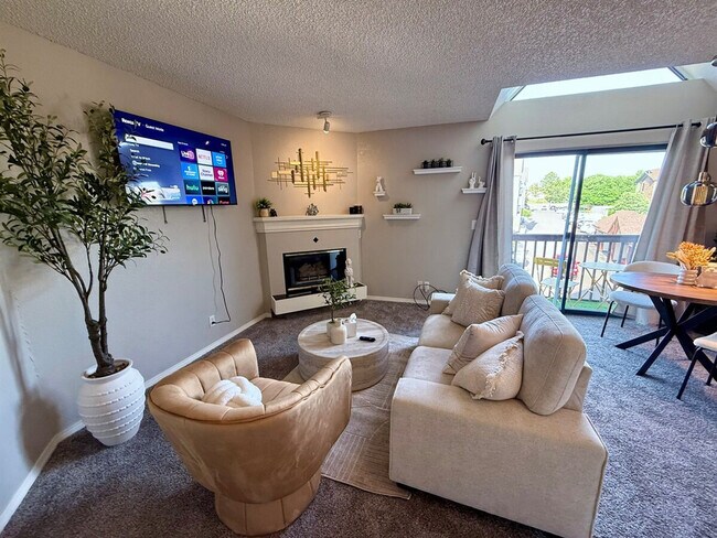 Photo - 6380 S Boston St Unidad ID1368832P