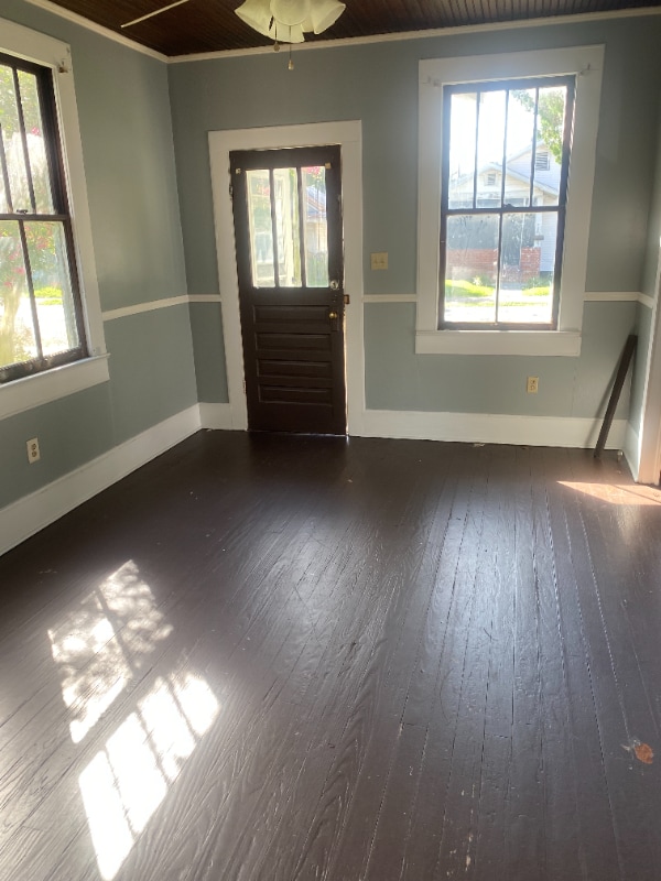 Building Photo - 616 Weeks St