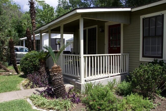 Building Photo - 1200 Alegria Rd