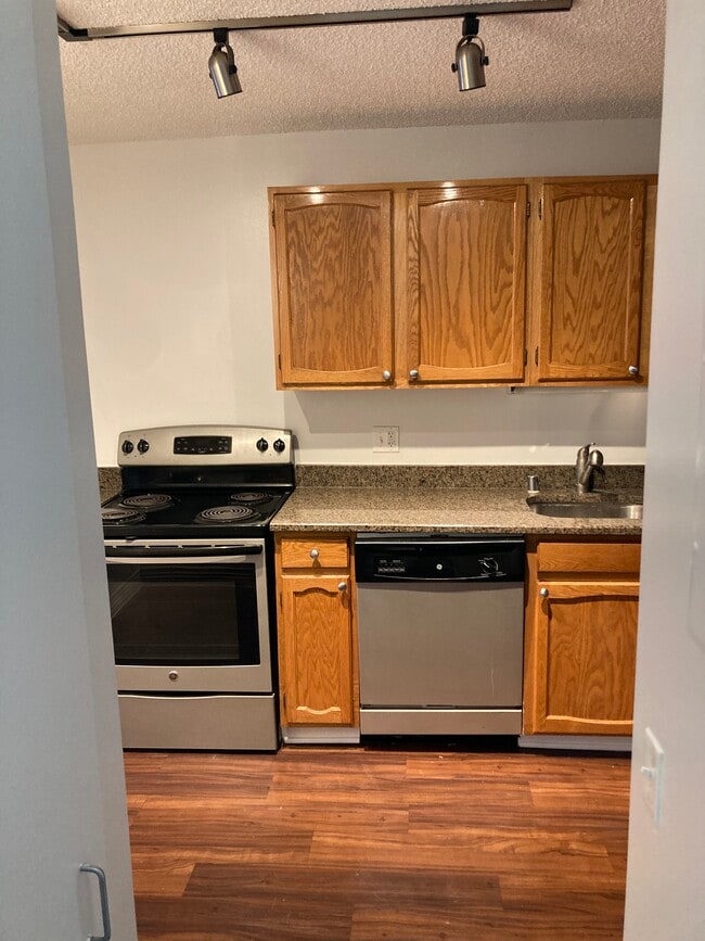 Photo - 755 N Wells St Unit 2