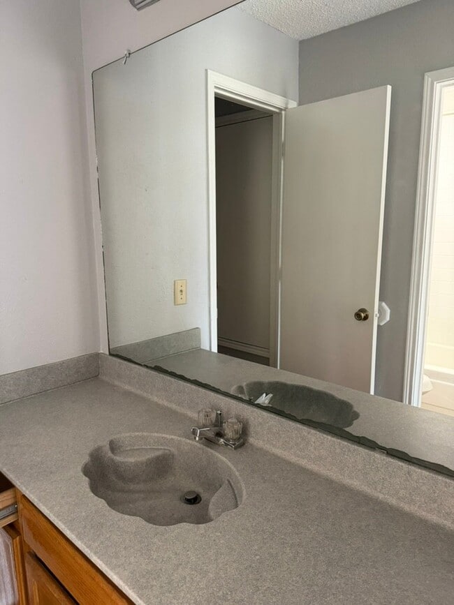 Photo - 3060 Gregory Ln