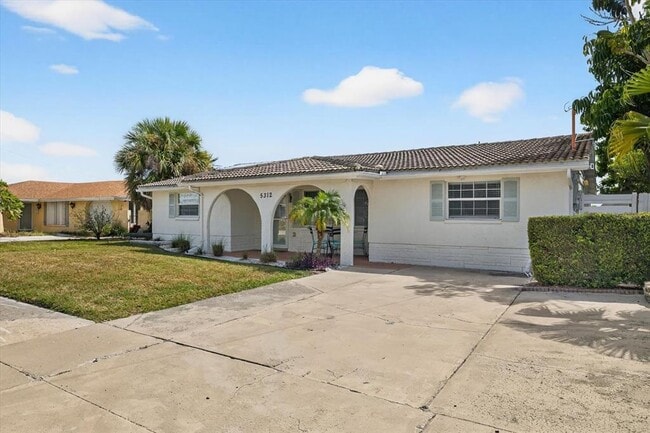 Photo - 5312 Flora Ave