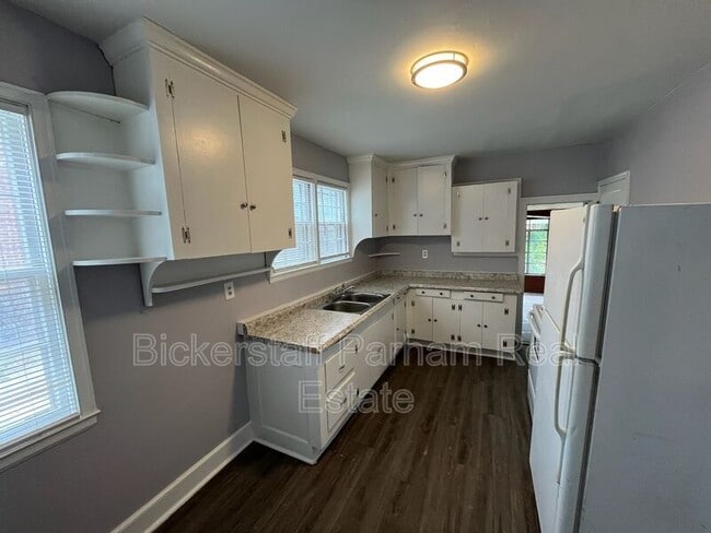 Photo - 2928 Howard Ave