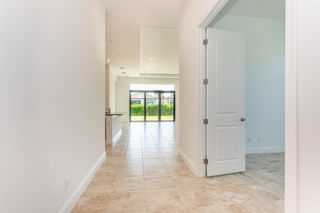 Photo - 9155 SW Esule Way