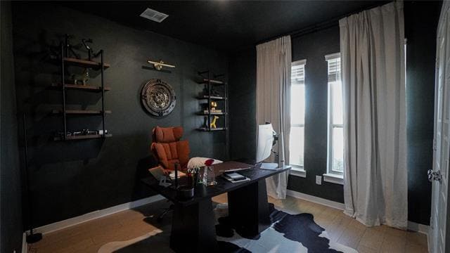 Photo - 1847 Balfour Bnd