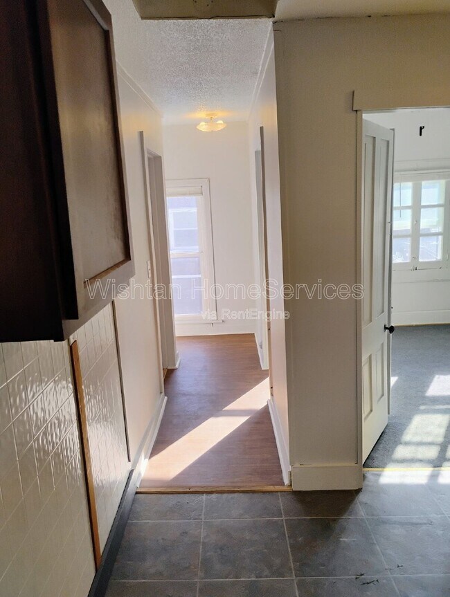 Photo - 1086 N Cedar St Unidad 2