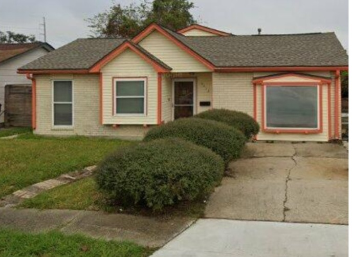 3 Bedroom 1.5 Bath 3 Living Areas with a bonus room - 6432 Brunswick Ct Casa