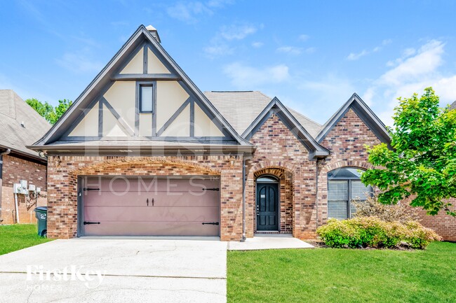 Building Photo - 2068 Tudor Ln