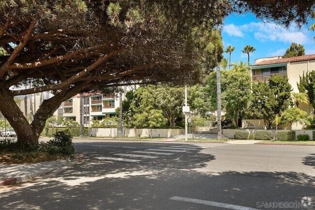 Building Photo - 6455 La Jolla Blvd Unit 104 Rental