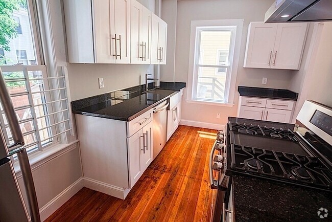 Building Photo - 23A Kelly Rd Unit 1 Rental
