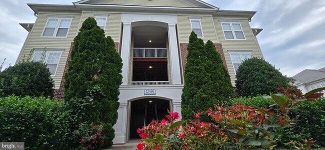 Building Photo - 42496 Mayflower Terrace Unit 201 Rental