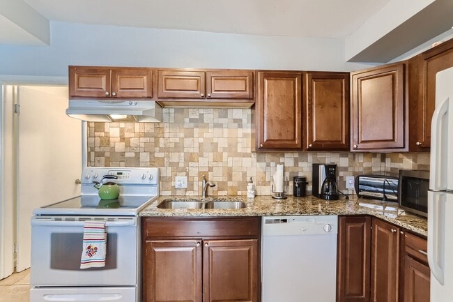 Photo - Downtown Tranquility: 2BDR Escape in Lafayette