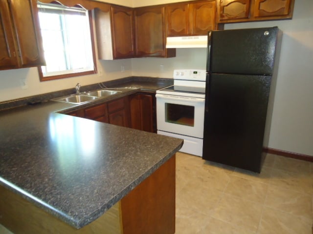 Building Photo - 1523 Viking Ave Rental