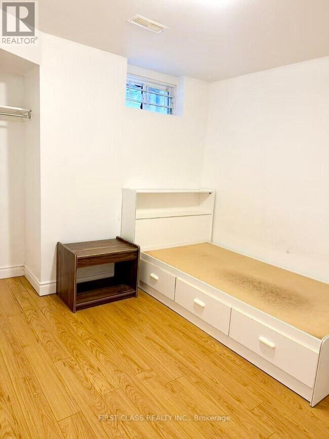 Photo - 14 Tormina Ct