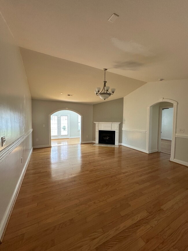 Photo - 105 Calcite Dr