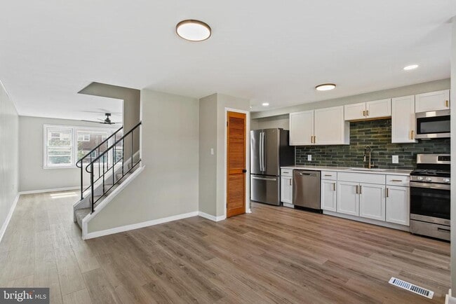 Building Photo - 934 Circle Dr Rental