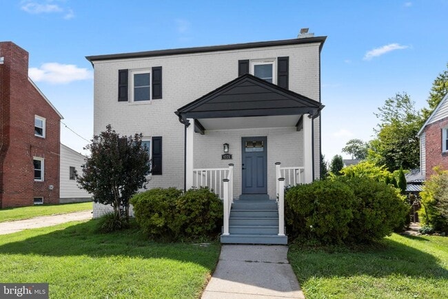 4225 Cardwell Ave