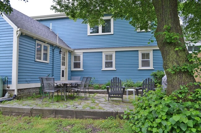 7 Granite St
