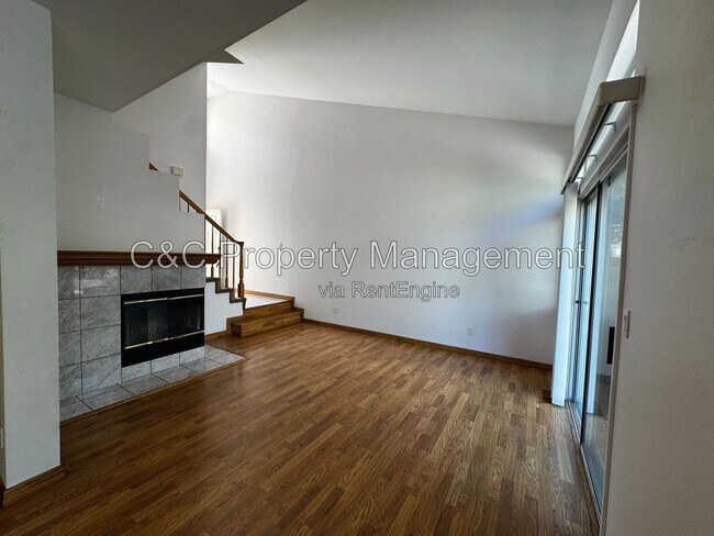 Photo - 1353 Shell Ln