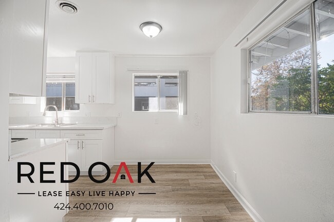 Photo - 1415 N Durant St Unit 4