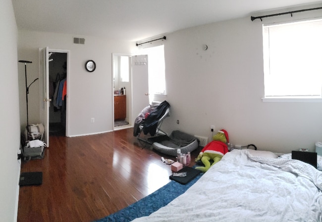 Photo - 9783 Hilspach St