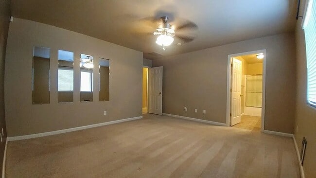 Photo - 4328 E Oak Ave