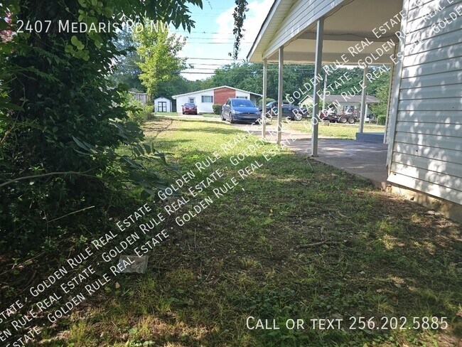 Photo - 2407 Medaris Rd NW