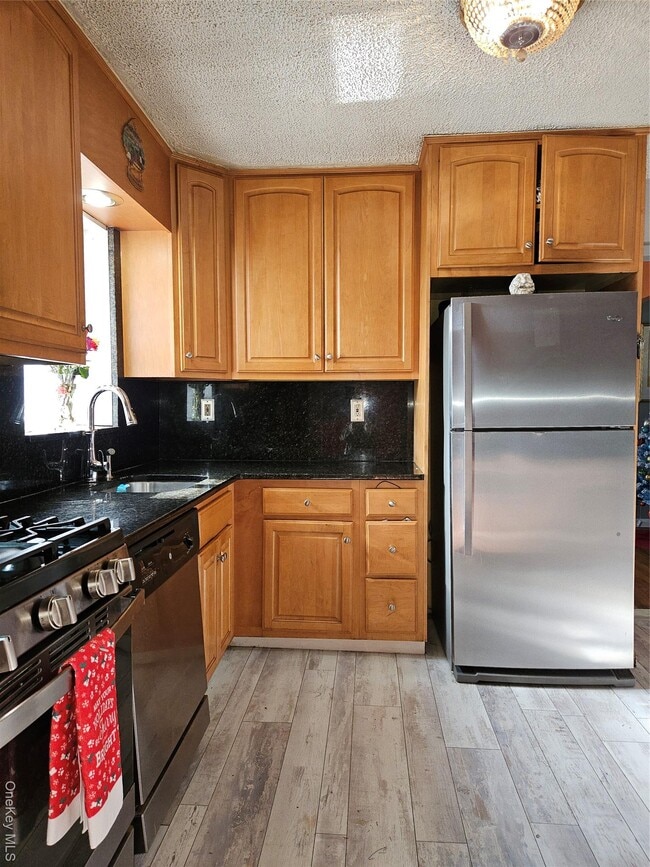 Photo - 8 Windmill Ln