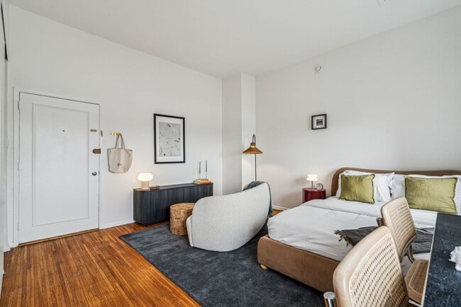 Photo - Way Rittenhouse