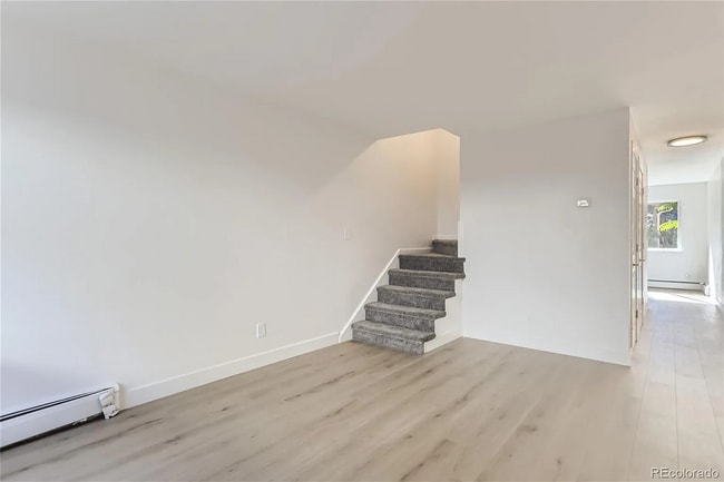 Photo - 1632 Chester St