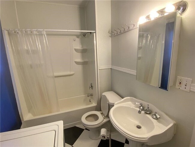 Photo - 1459 South Ave