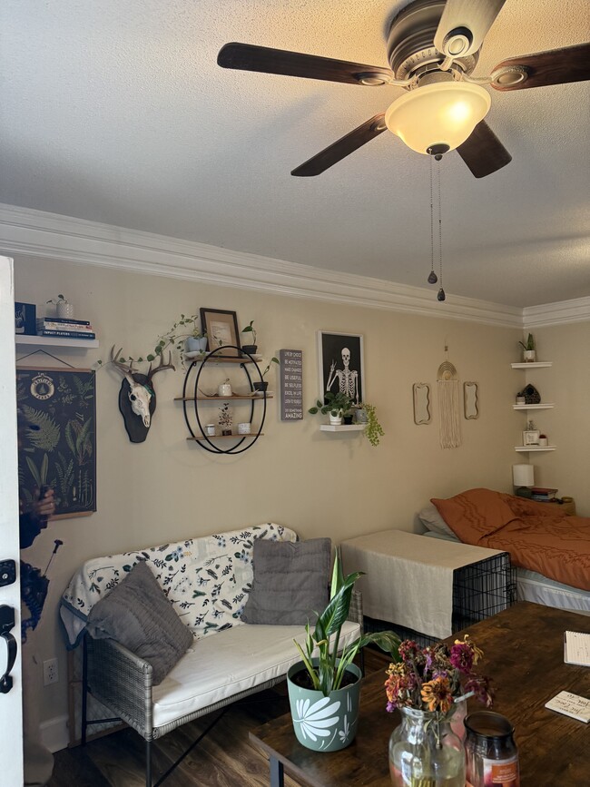 Photo - 1185 Johnson Rd