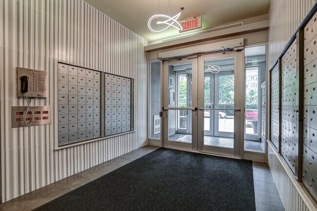 Photo - 1200 Rue Saint-Jacques Unit 2009