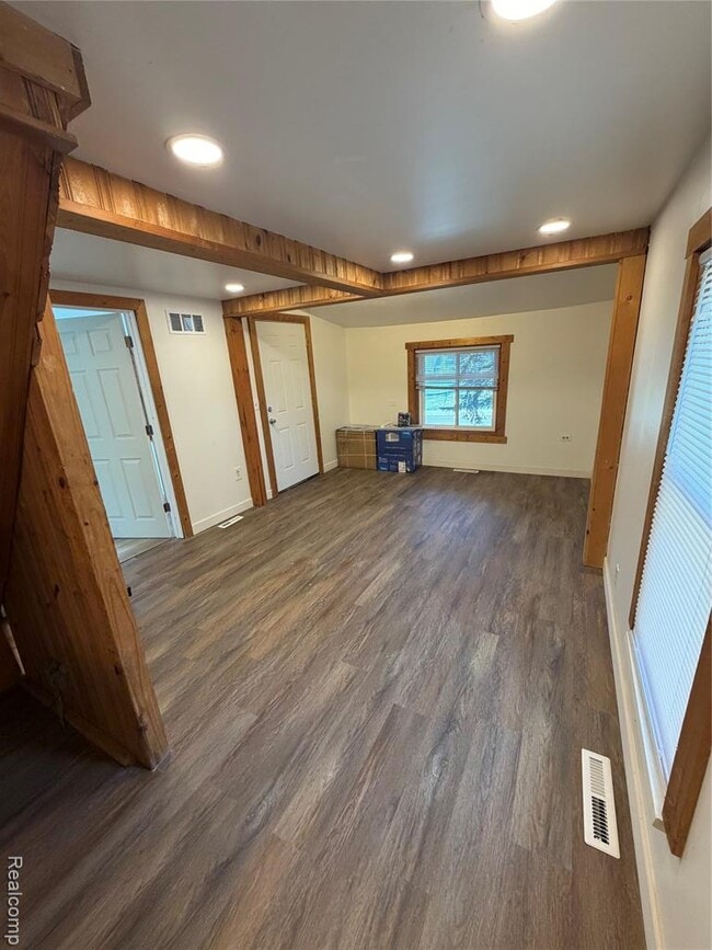 Photo - 31 Heights Rd