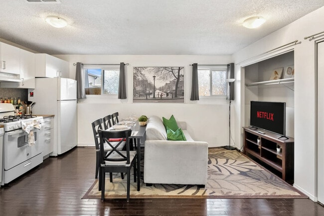 Photo - 64 Riverbirch Rd SE Unit ID1314520P