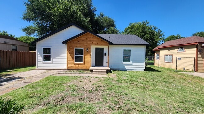 Building Photo - 237 Sendero Dr Rental