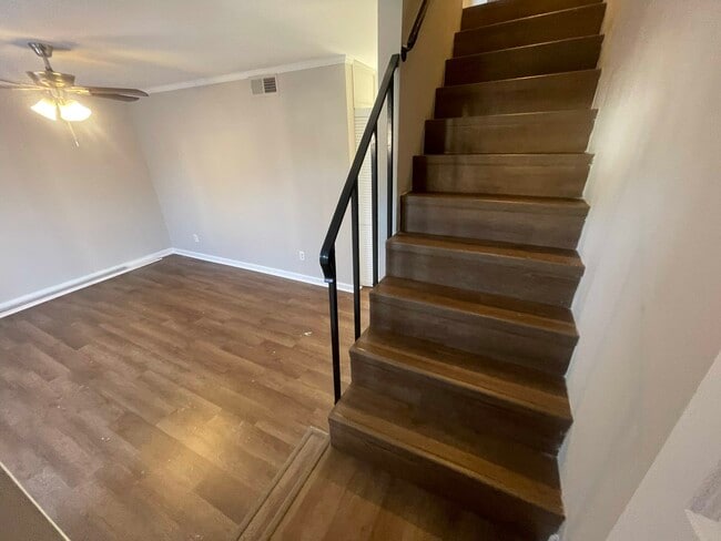 Photo - 134 Hickok Cir