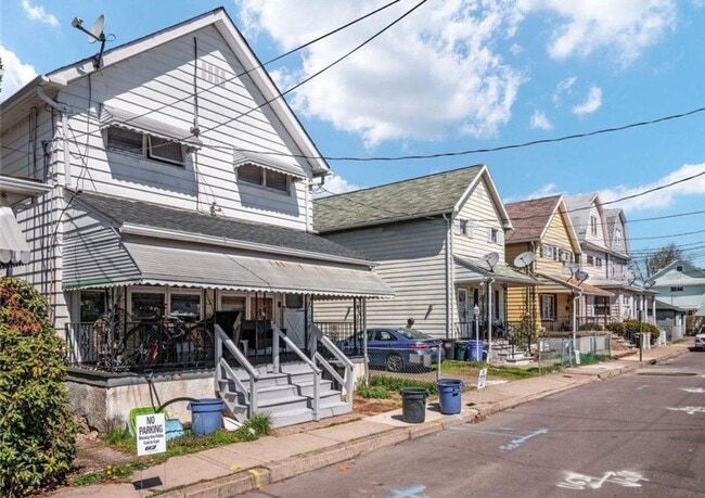 Building Photo - 60-62 Luzerne Street Unit 62