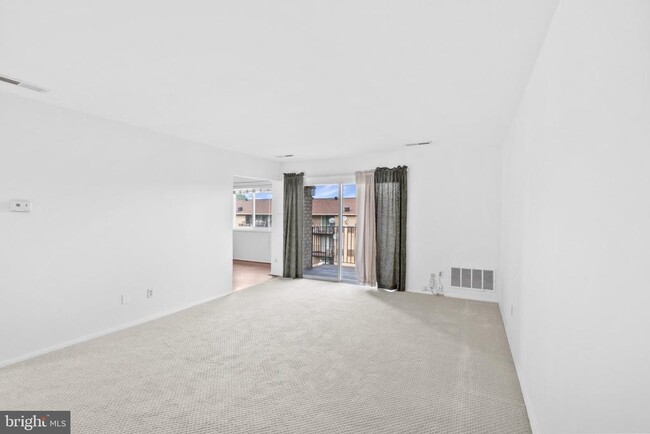 Photo - 6284 Rose Hill Dr Unit E